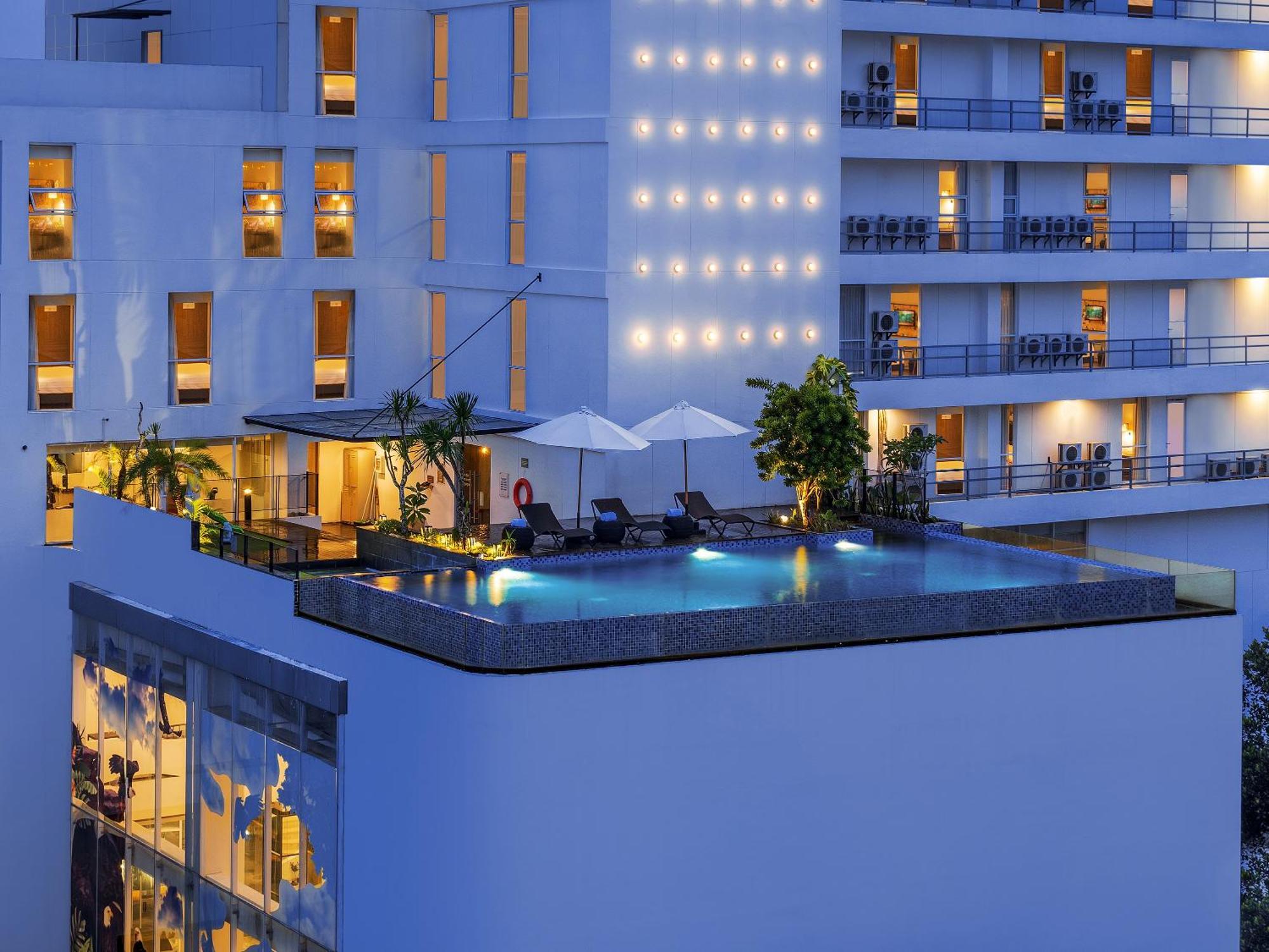 Luminor Hotel Purwokerto By Wh المظهر الخارجي الصورة