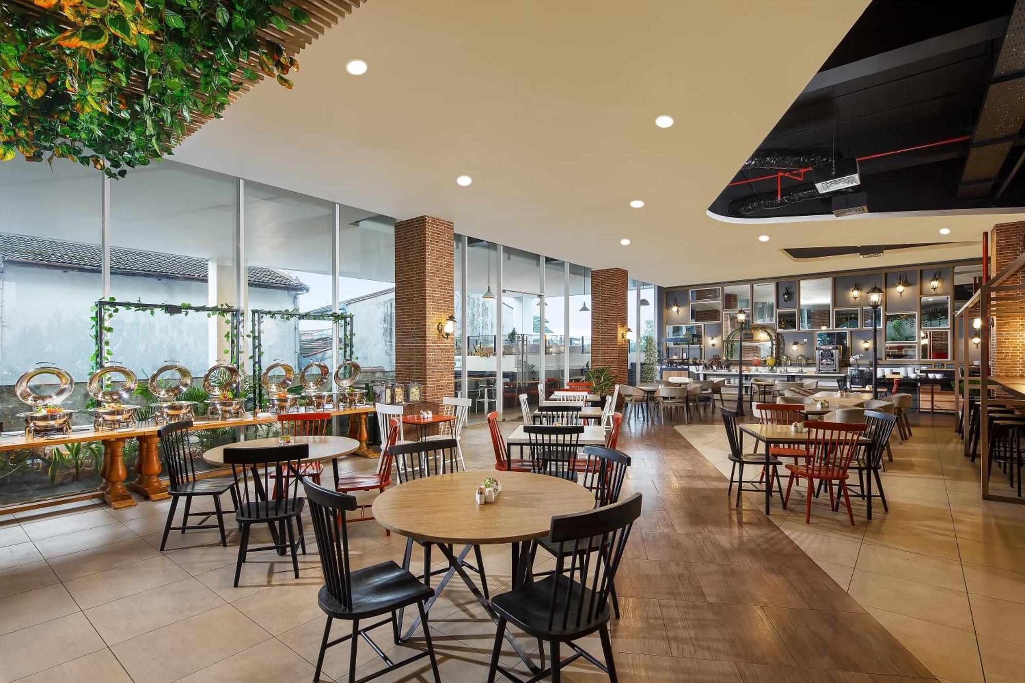 Luminor Hotel Purwokerto By Wh المظهر الخارجي الصورة
